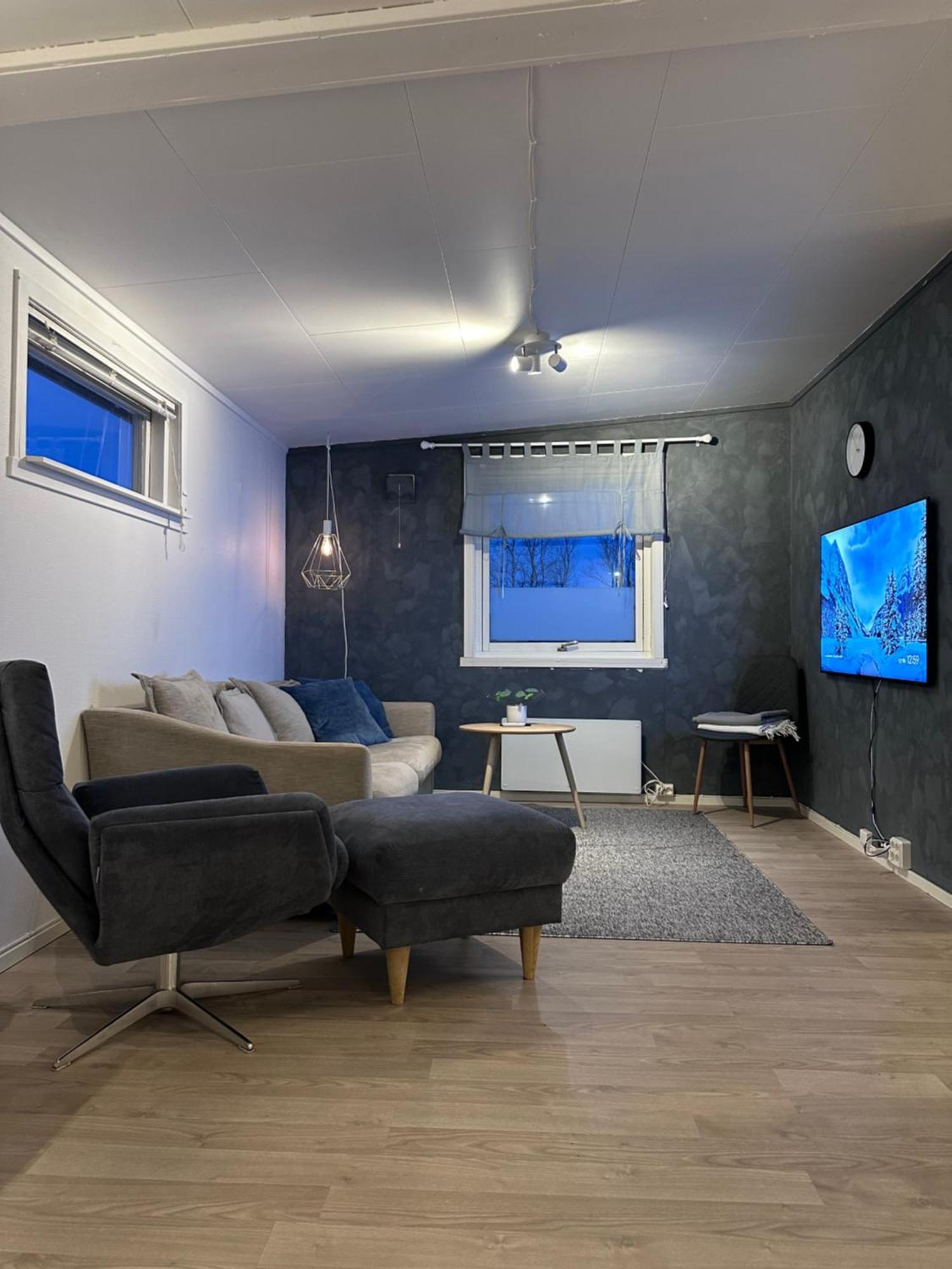 Fin Sentral Leilighet I Lakselv! Exterior photo